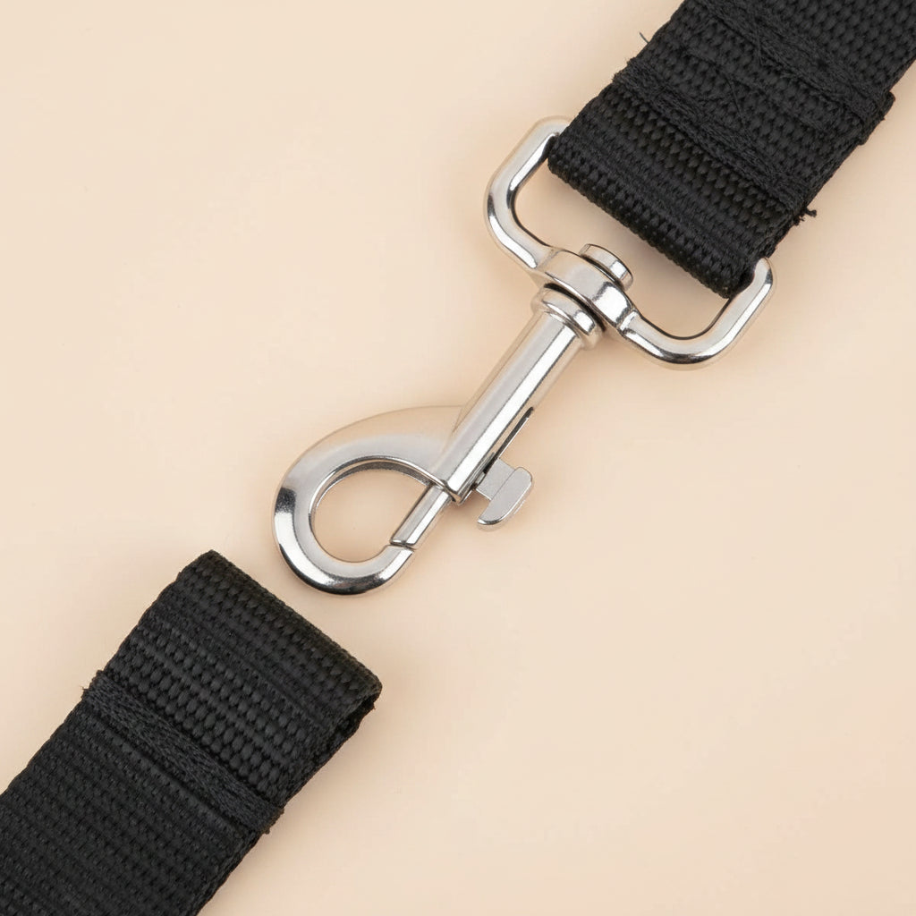 Adjustable nylon dog car restraint with stainless steel hardware
