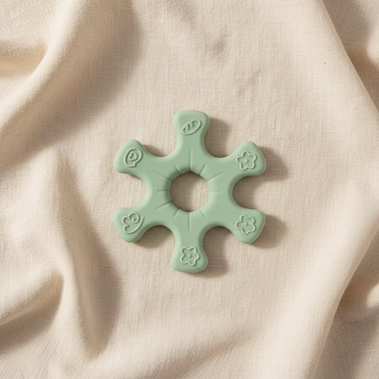 Sage silicone star tug toy for puppies and small dogs